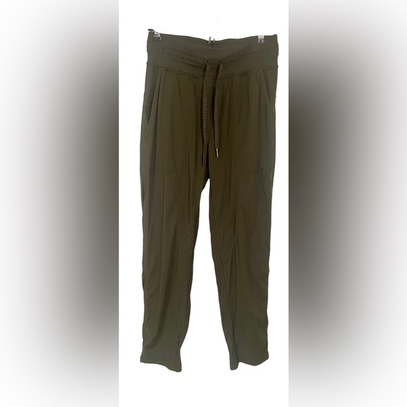 Lululemon Dance Studio Pants Women’s 4 Olive Green Mid Rise Crop Fit 25" Inseam - Picture 1 of 11